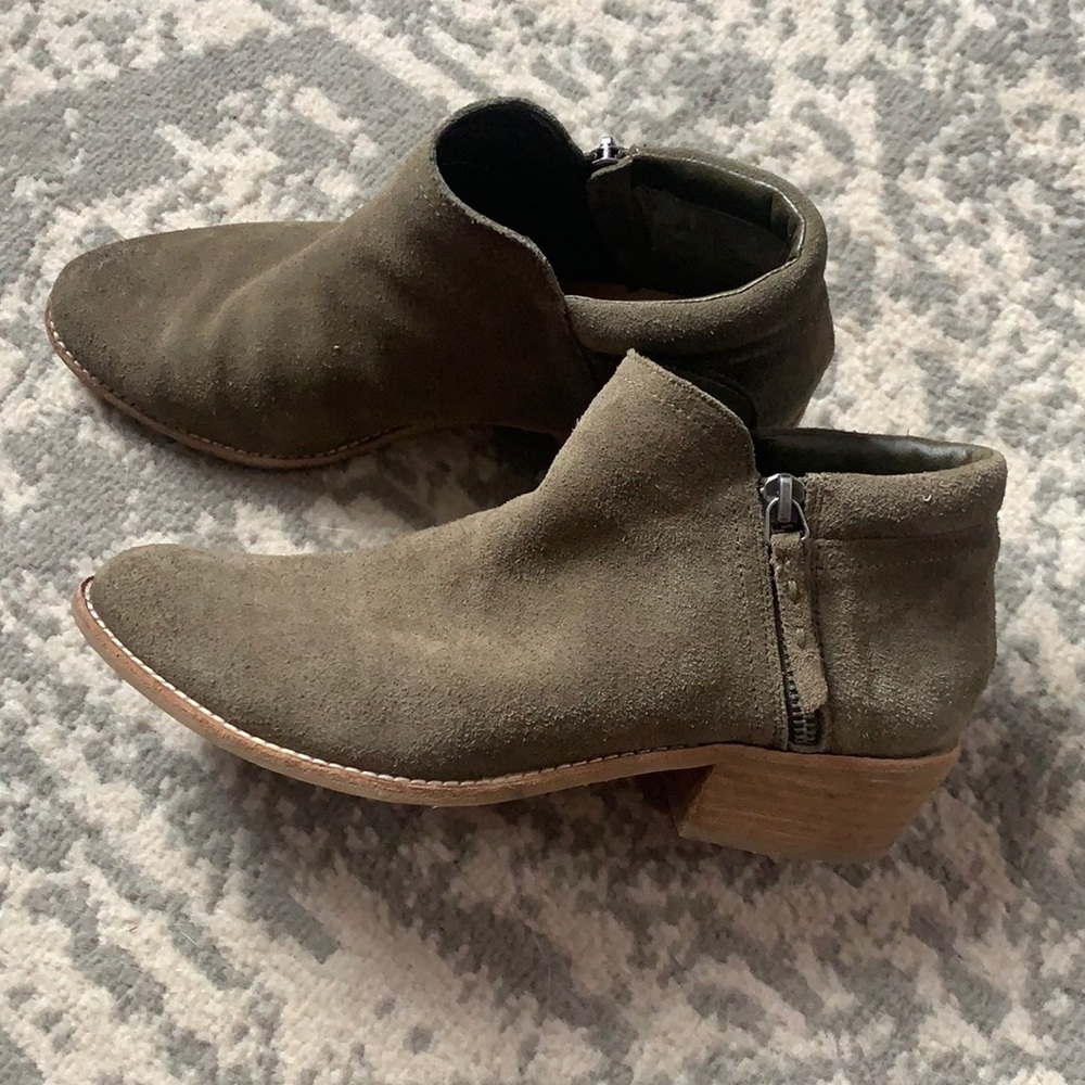 🌞 Steve Madden Olive Booties Leather & Suede